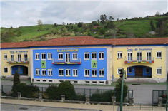 Colegio El Salvador: Colegio Concertado en Barreda,Infantil,Primaria,Secundaria,